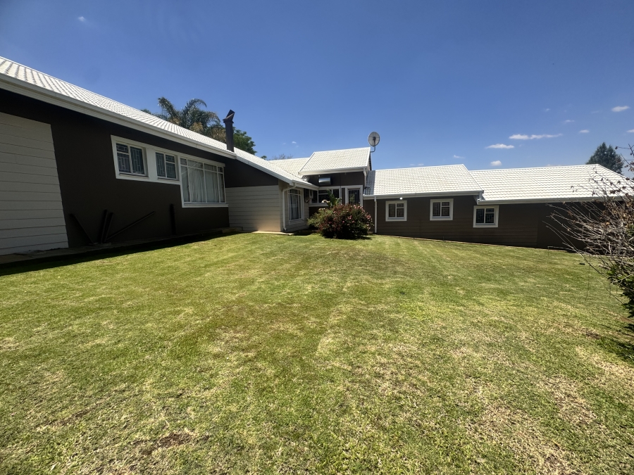 4 Bedroom Property for Sale in Wilkoppies North West